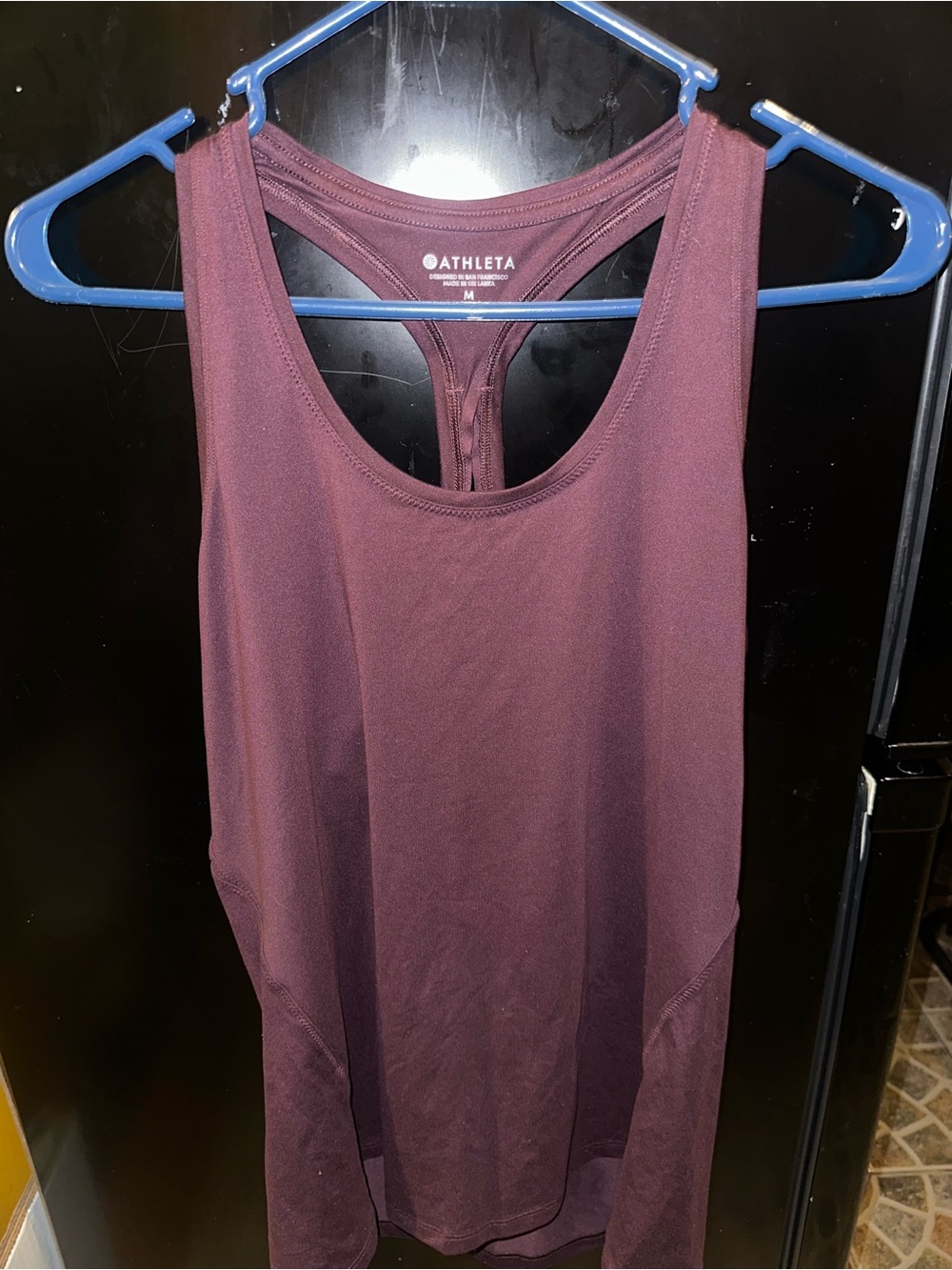 Athleta Maroon Racerback Athletic tank top women’s Size M pre-owned